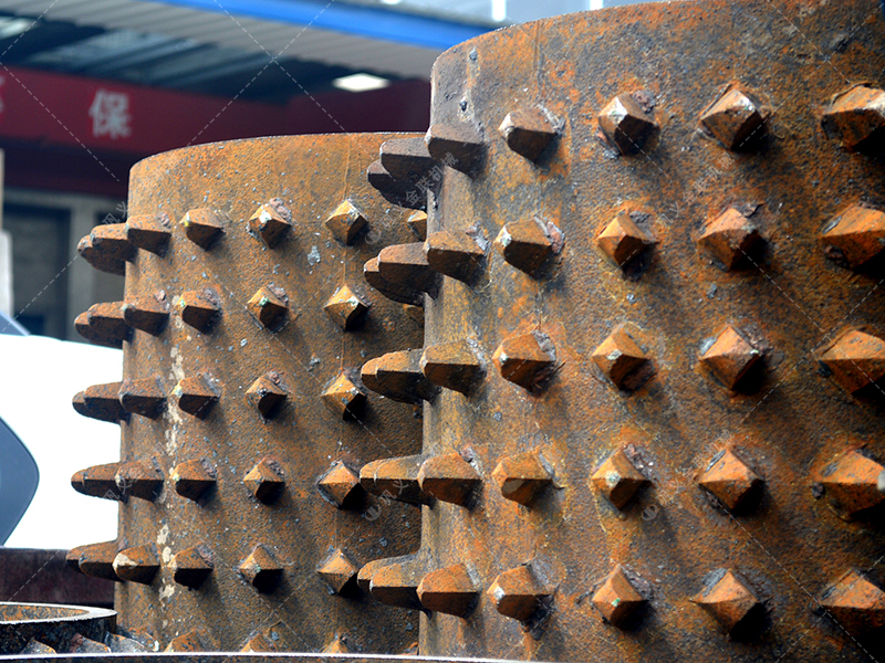 雙齒輥破碎機(jī)怎么選購(gòu),安裝要點(diǎn)有哪些? 雙齒輥破碎機(jī)怎么選購(gòu),安裝要點(diǎn)有哪些?