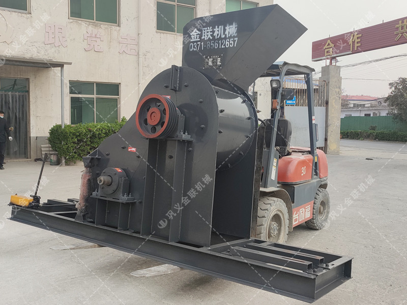 SCF600*600雙級粉碎機(jī)圖片展示,成品現(xiàn)貨