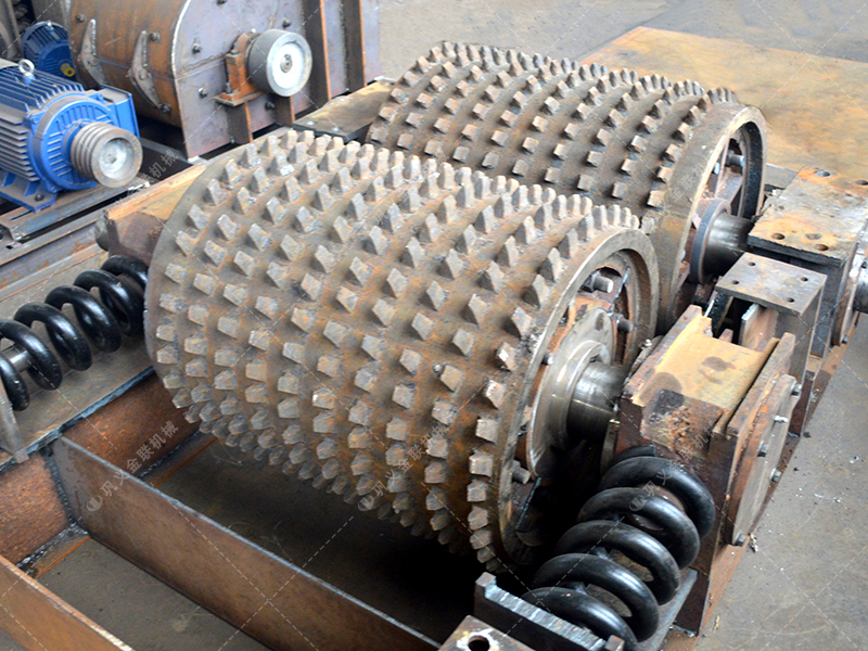 雙齒輥破碎機(jī)為什么被稱為“狼牙破碎機(jī)”？它真有那么厲害嗎？